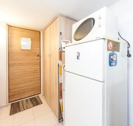 Санрайз Мини Студия Полуподвал Apartment